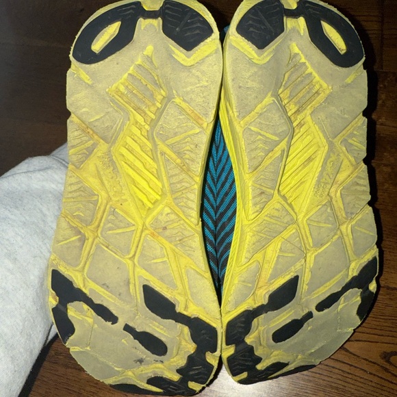 Hoka One One Rincon Running Shoes Men’s 9 - Picture 2 of 5